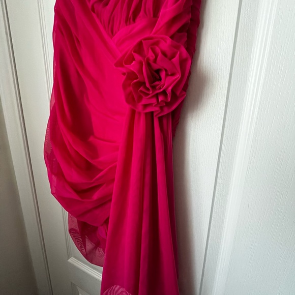 Pink cocktail dress from Bella Barnett - Picture 2 of 4